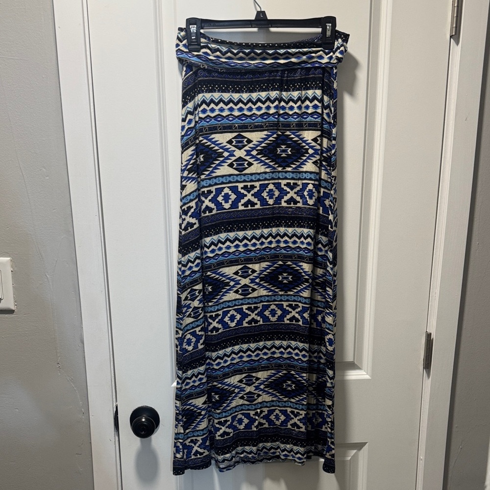 American Rag Blue and White Patterned Maxi Skirt